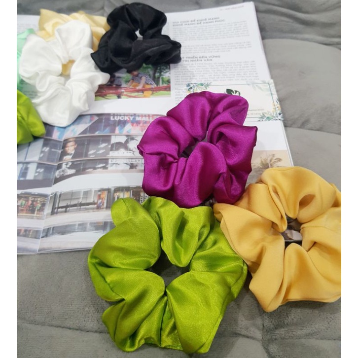 Cột tóc Scrunchies cỡ lớn phi bóng handmade