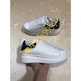 Giày thể thao sneaker trắng gót đen