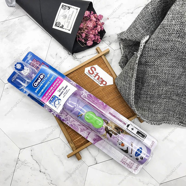 Bàn Chải Đánh Răng Pin Oral B Frozen