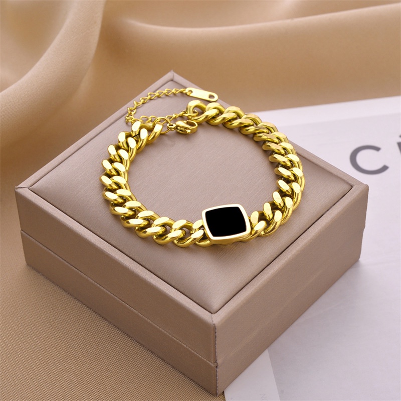 Vòng cổ Thép Titan Mặt Đen Cá Tính Cho Nữ