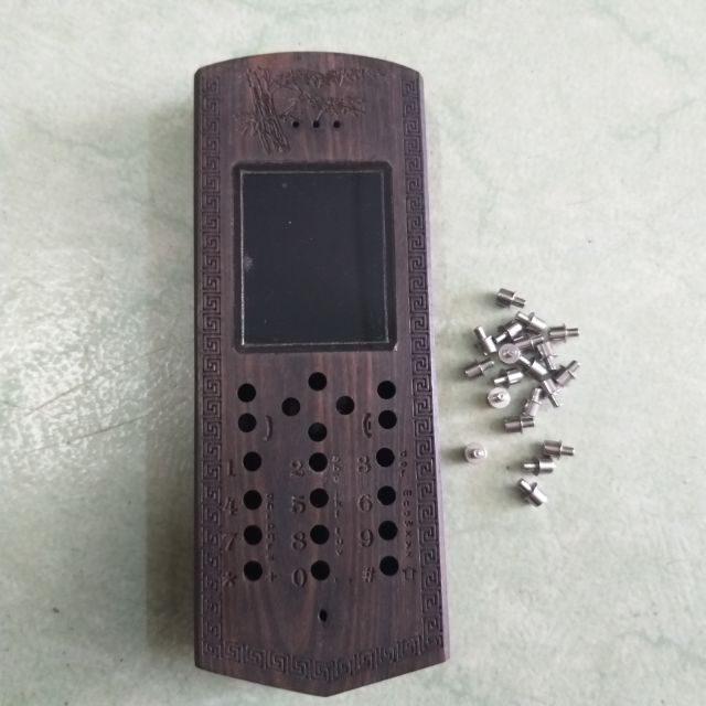 Vỏ gỗ cho điện thoại N101 N100 mẫu chữ Tâm