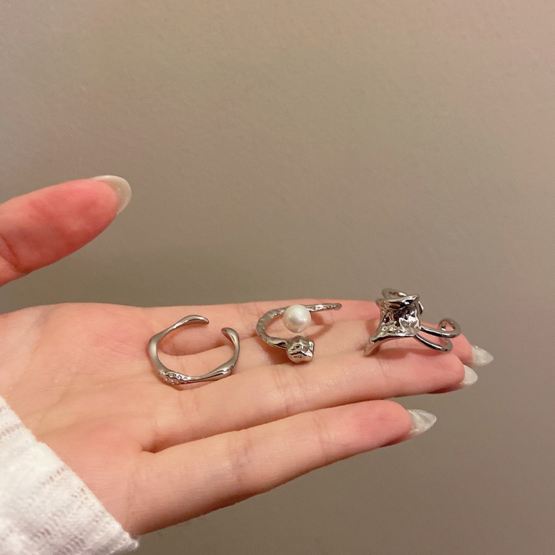 Nhẫn Thiết Kế Không Đều Sang Trọng Thời Trang