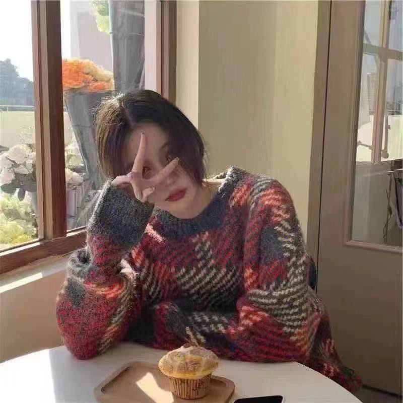 Áo Sweater Dáng Rộng Màu Sắc Trẻ Trung Dễ Phối Đồ