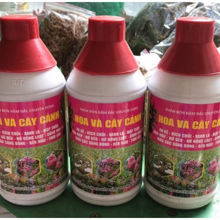 Phân bón đậm đặc chuyên dùng cho hoa và cây cảnh chai 1 lít
