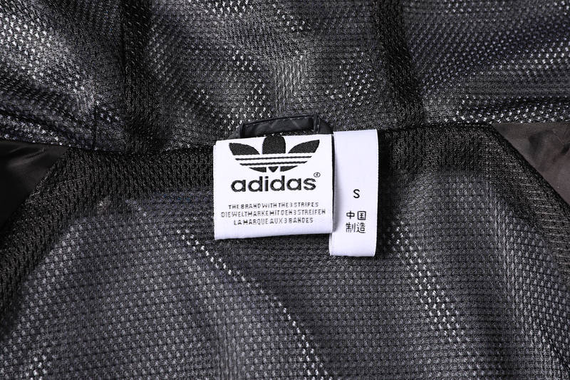 Áo khoác thể thao Adidas hợp thời trang dành cho nam | BigBuy360 - bigbuy360.vn