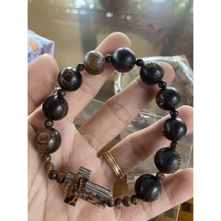 Charm thánh giá trầm tốc mix vòng