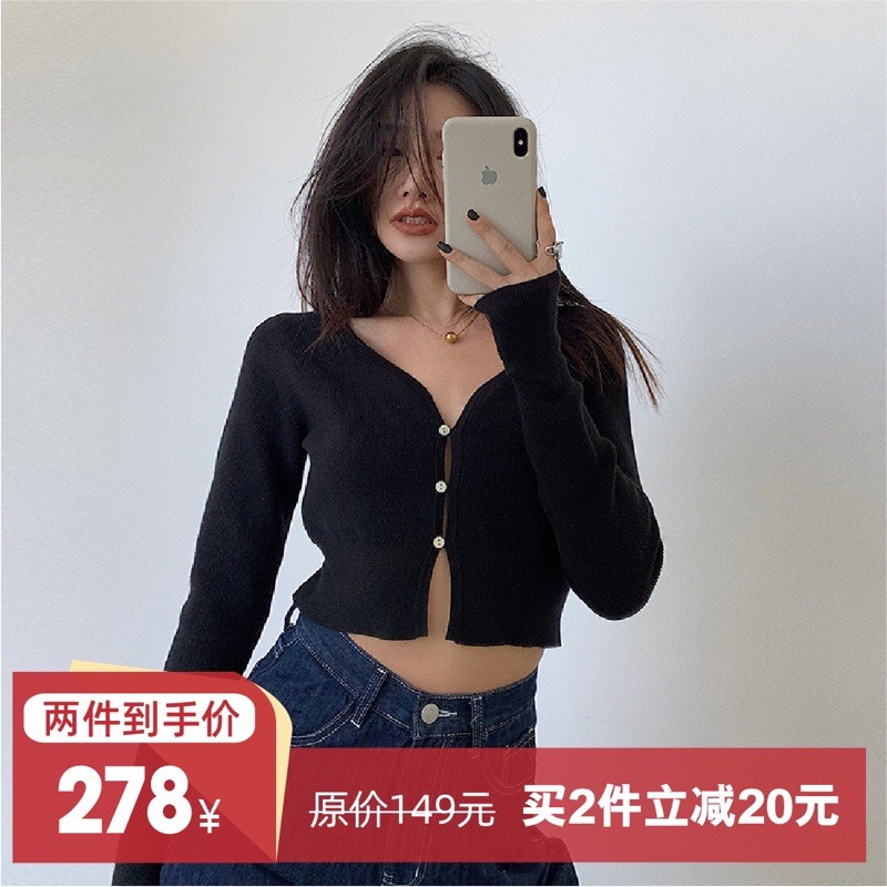 Áo croptop tay dài cổ chữ V 3 màu xinh xắn