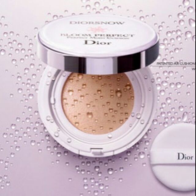 Phấn nước Dior tone 010