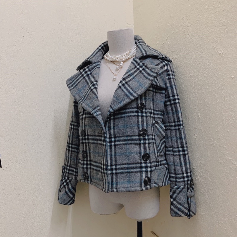 Áo dạ kẻ hoạ tiết burberry