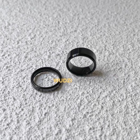 Nhẫn Trơn Thời Trang Less Ring Basic Unisex Nam Nữ Màu Đen Cá Tính Chất Liệu Inox Không Gỉ - Less Ring - Camcamvintage