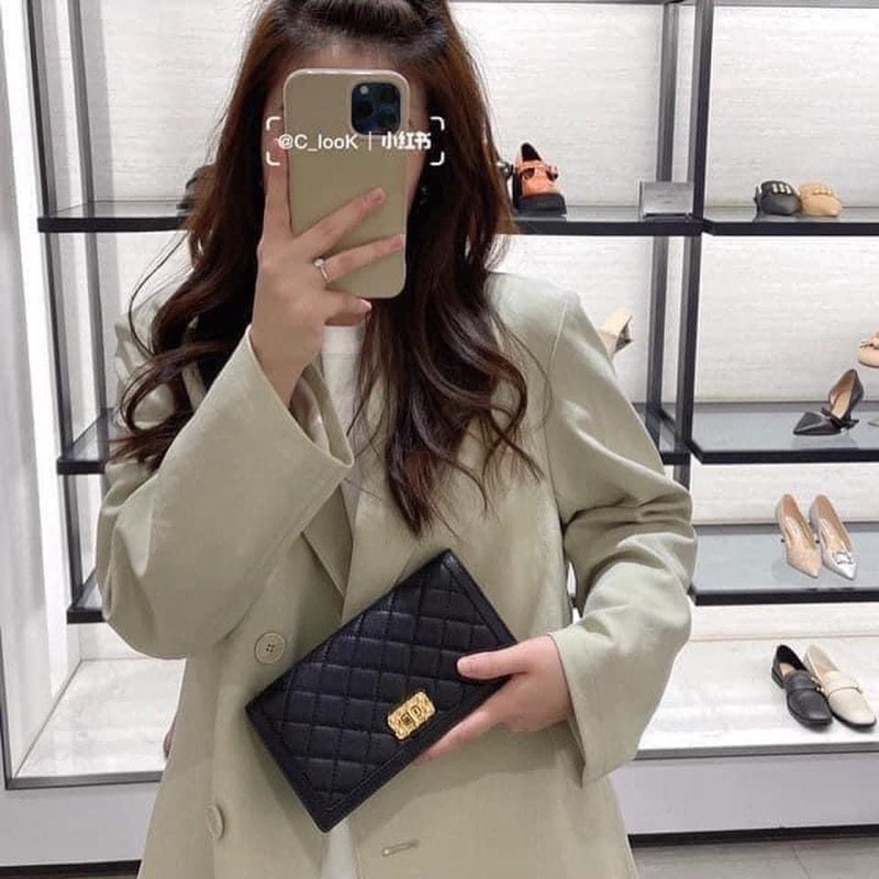 Clutch CK khoá xoay mẫu mới nhất fullbox