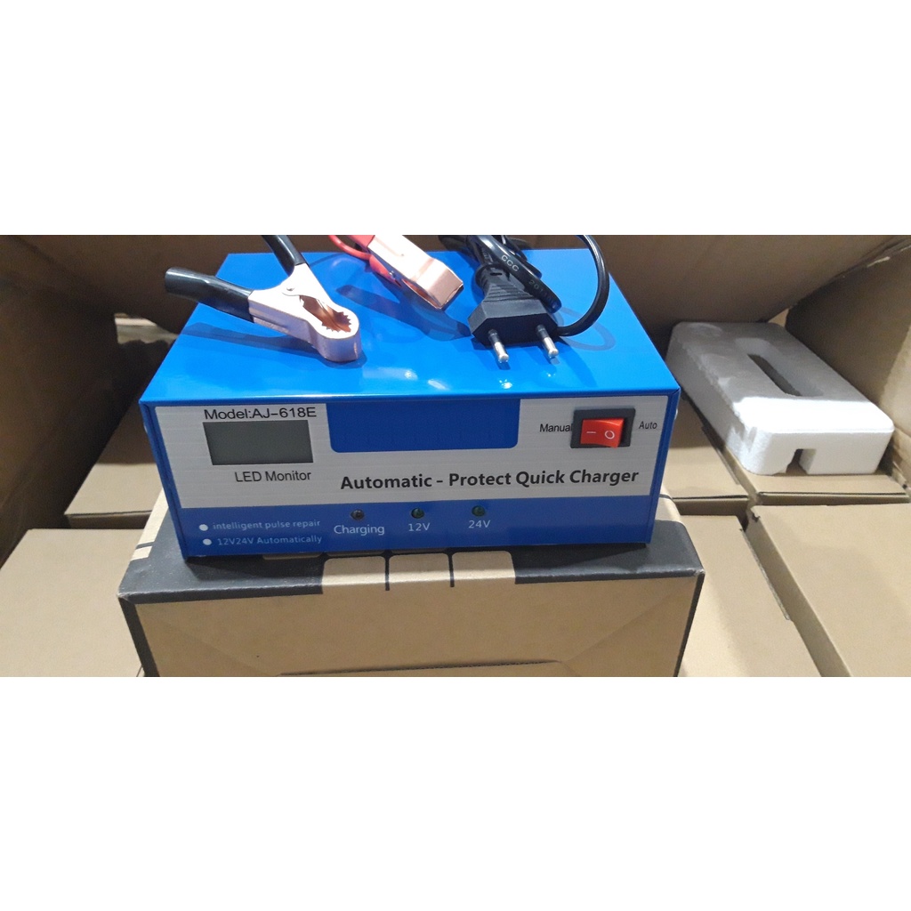 Sạc bình ắc quy 12V 24V 200AH ANJING 618E XANH có quạt tản nhiệt tự ngắt khi đầy sạc cả bình khô và nước