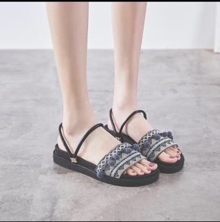 Dép vintage phong cách boho