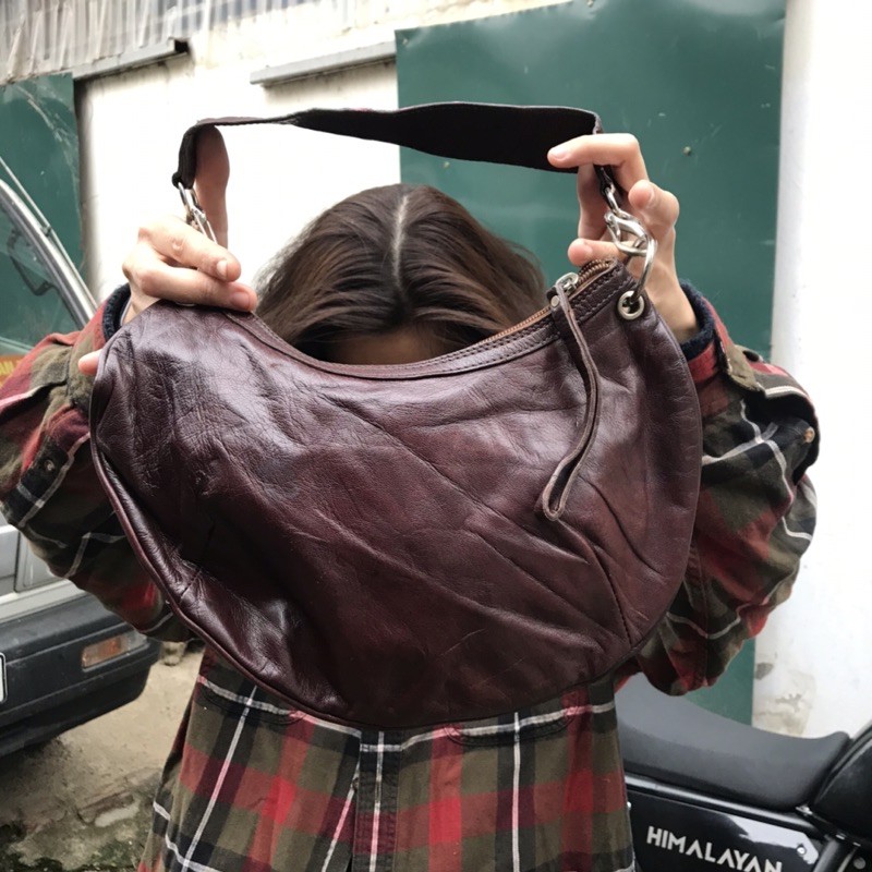 Túi kẹp nách hàng si, giá bao gồm phí shopee rồi