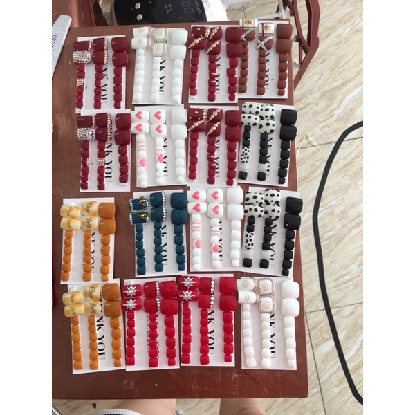 A15 Bộ 24 móng chân giả kèm keo dũa