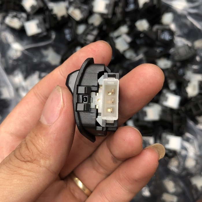 Công tắc tắt đèn cho các xe như , Vision 2021 , Lead 2021 , Wave 2021,Future các xe không có nút tắt đèn. xmv