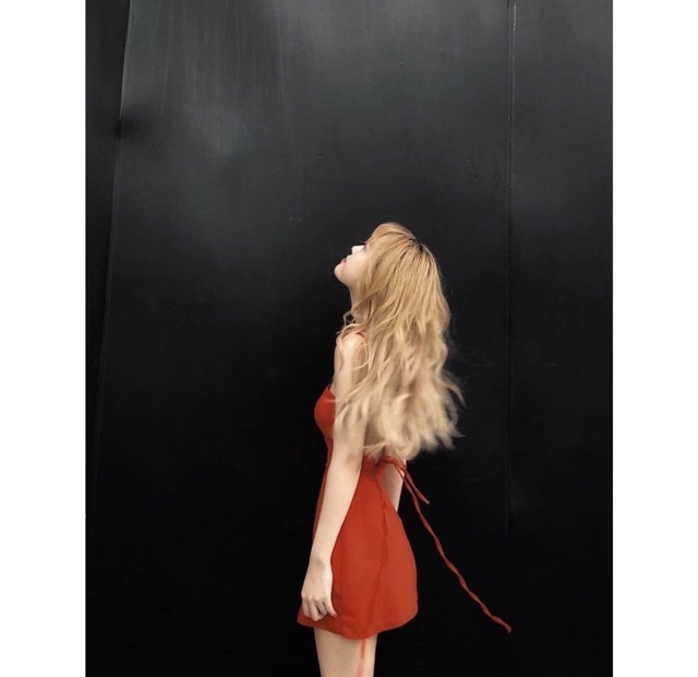 Đầm ôm Chou Dress hai dây hở lưng siêu sexy vải bố thái dày dặn from chuẩn có mút ngực kèm lót trong ko lộ kèm ảnh thật | BigBuy360 - bigbuy360.vn