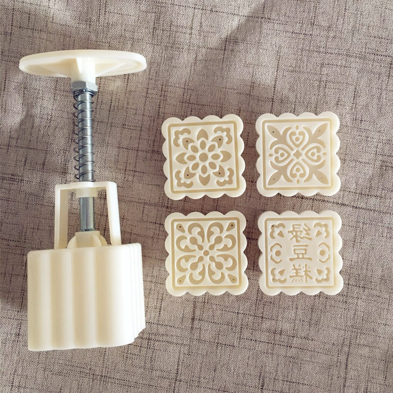 Khuôn ấn tay làm bánh trung thu hình vuông  50g và 4 tem in khuôn in làm bánh trung thu 50g
