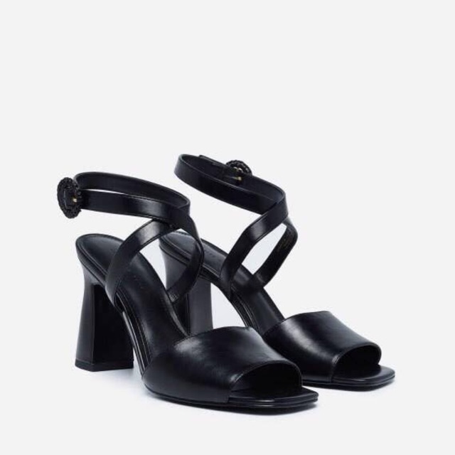 Xăng đan cao gót #Charles&Keith size 35