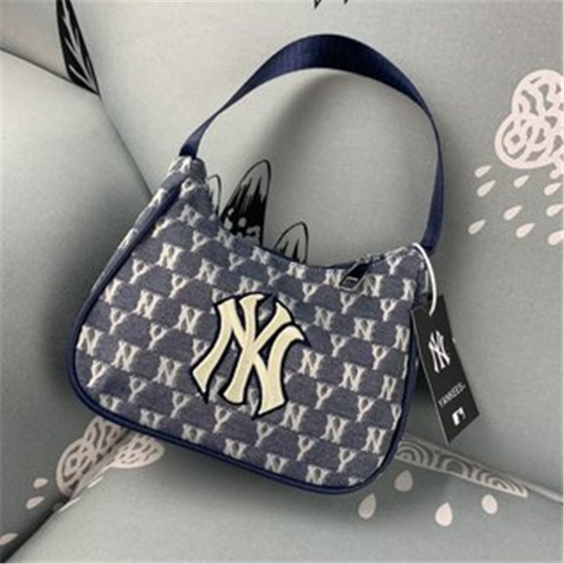 Goods In Stock MLB Retro Printing Fashion All-match Canvas Shoulder Bag Underarm Bag Casual Bag Female Handbag