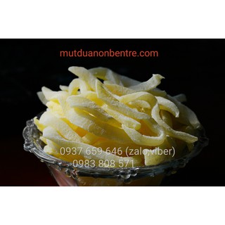 Mứt dừa non Bến Tre vị Sầu Riêng