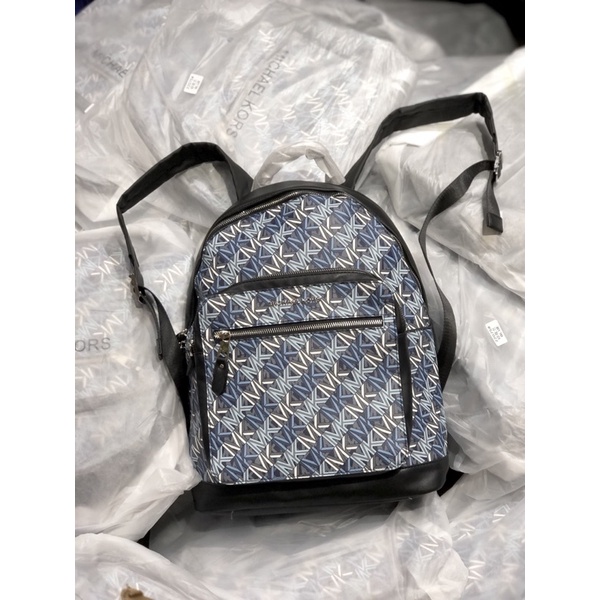 TNS-Balo form vuông vừa laptop siêu hottrend M•K backpack-tone navy chữ logo đặc trưng cá tính