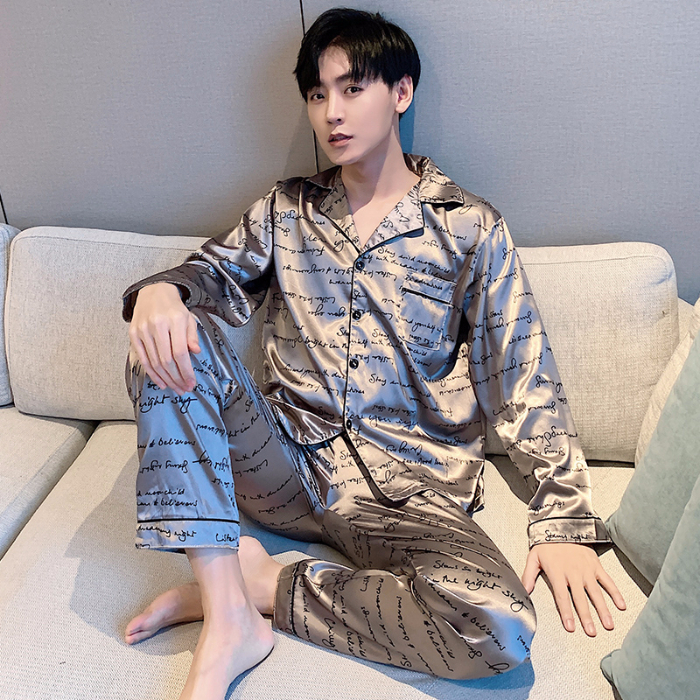 Bộ đồ ngủ lụa satin thoải mái dành cho nam