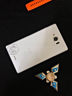 Điện thoại Sharp SH-01G