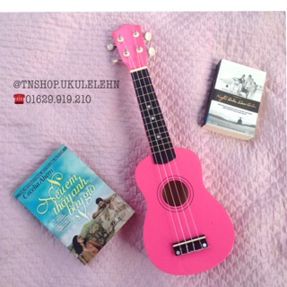 Ukulele hồng đậm