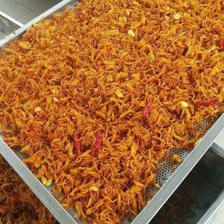 Khô gà tỏi ớt