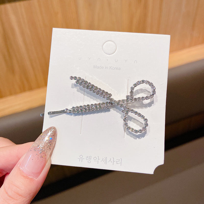 Kẹp Tóc Hình Nơ Đính Ngọc Trai Xinh Xắn Kiểu Hàn Quốc