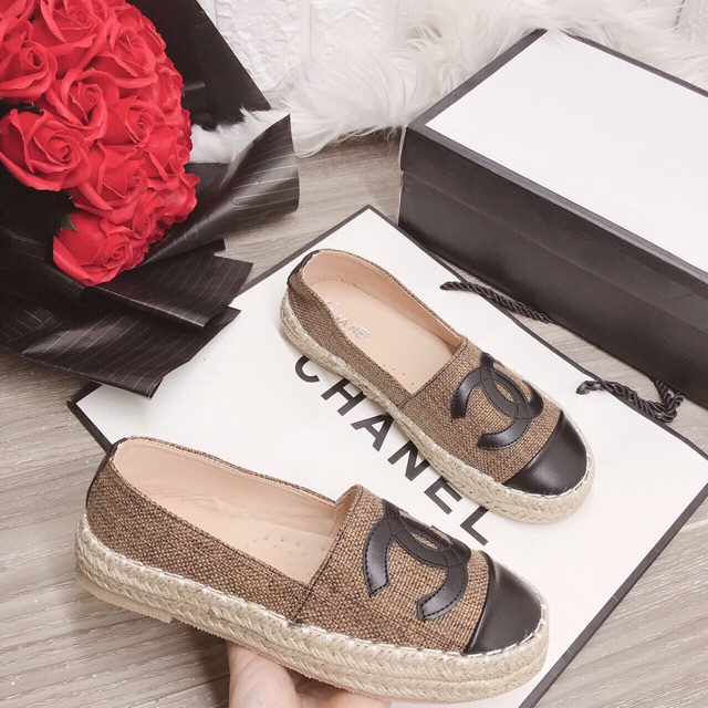 Giày slipon viền cói