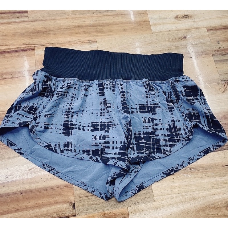 Quần short thể thao có quần trong Zellaa