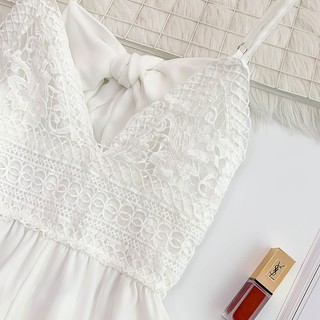 Jumpsuit 2 dây phối ren