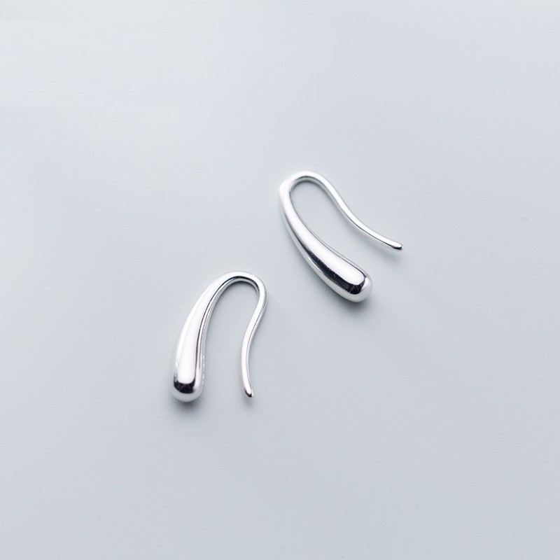 Khuyên tai dáng trơn kiểu móc cá tính - Bảo Ngọc Jewelry B2618