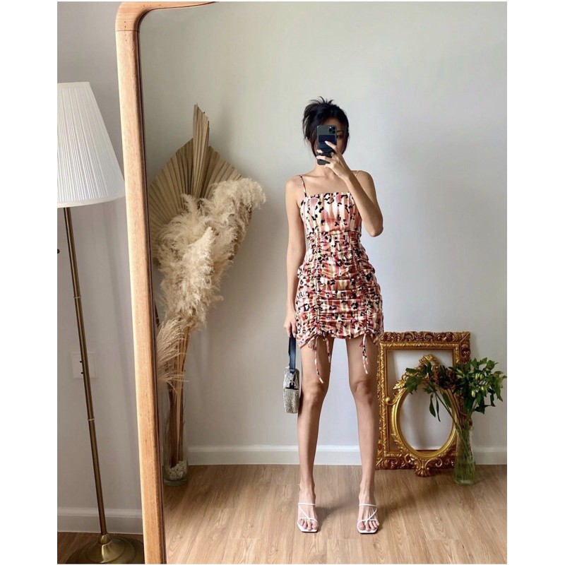 Đầm rút thân hoạ tiết