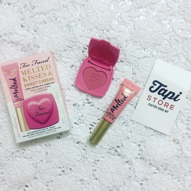 Set Too Faced Melted Kisses & Sweet Cheeks