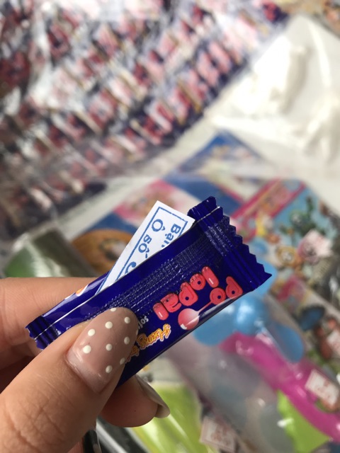 [ HÀNG MỚI] Vỉ kẹo 90 kẹo cao su có tem thưởng đồ chơi ( 12 bộ đồ chơi) SỈ ĐỒ TRẺ EM
