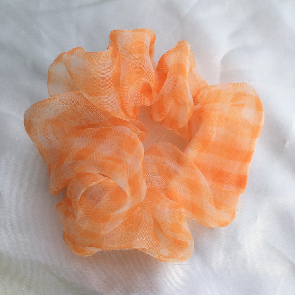 Scrunchies chun cột tóc hoạ tiết kẻ caro