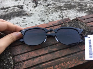 Kính H&M Auth sale
