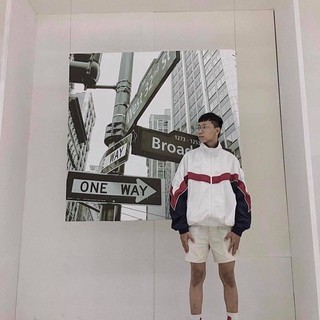 ÁO KHOÁC DÙ LINE ĐỎ- CỔ BẺ UNISEX
