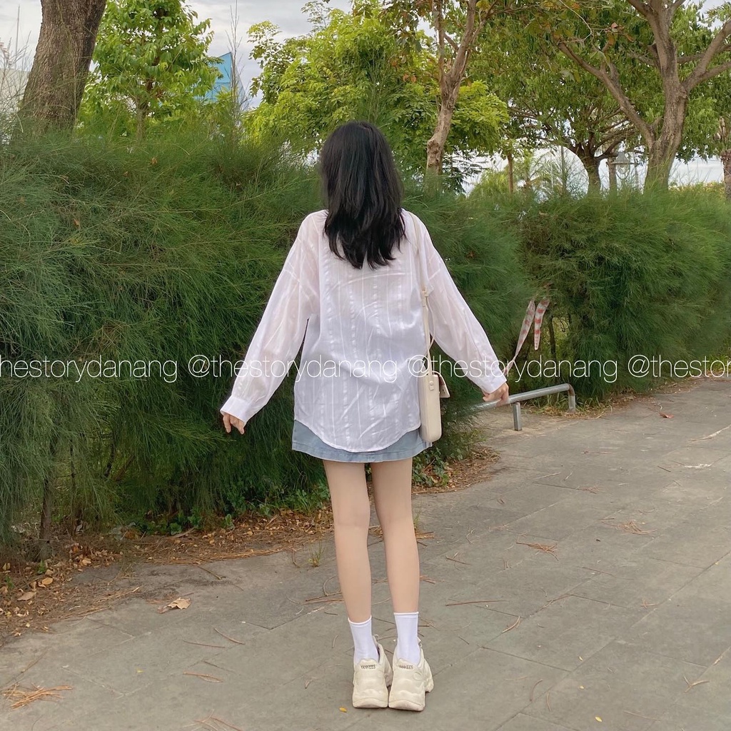 [STORY] Áo sơ mi trắng form thường sọc chìm A2127