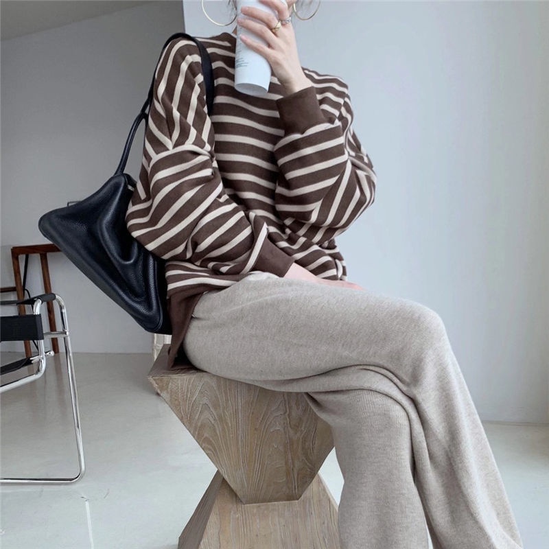 Áo sweater tay dài họa tiết kẻ sọc màu sắc retro