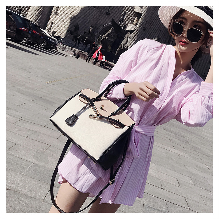 Túi xách nữ IELGY đeo chéo thời trang Hàn Quốc