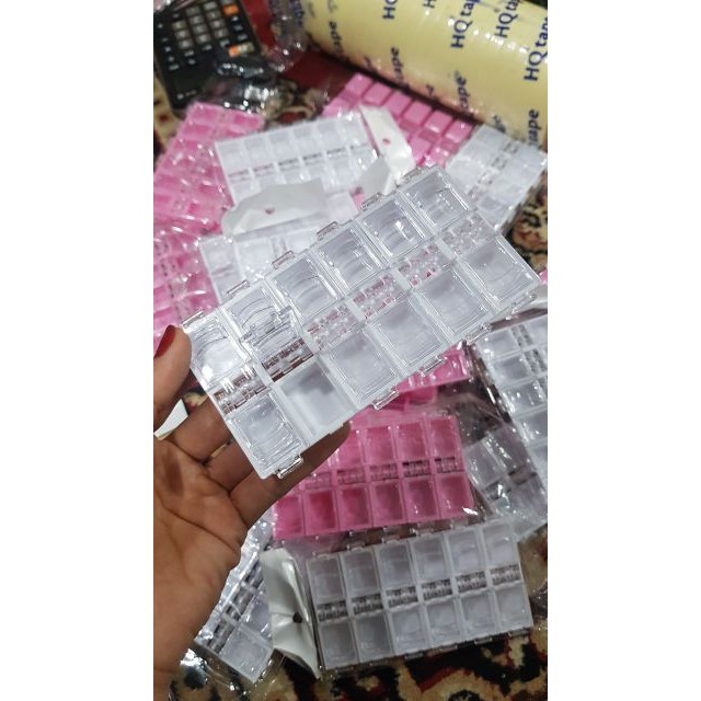 Hộp 12 ô đựng mi fan, đá nail...