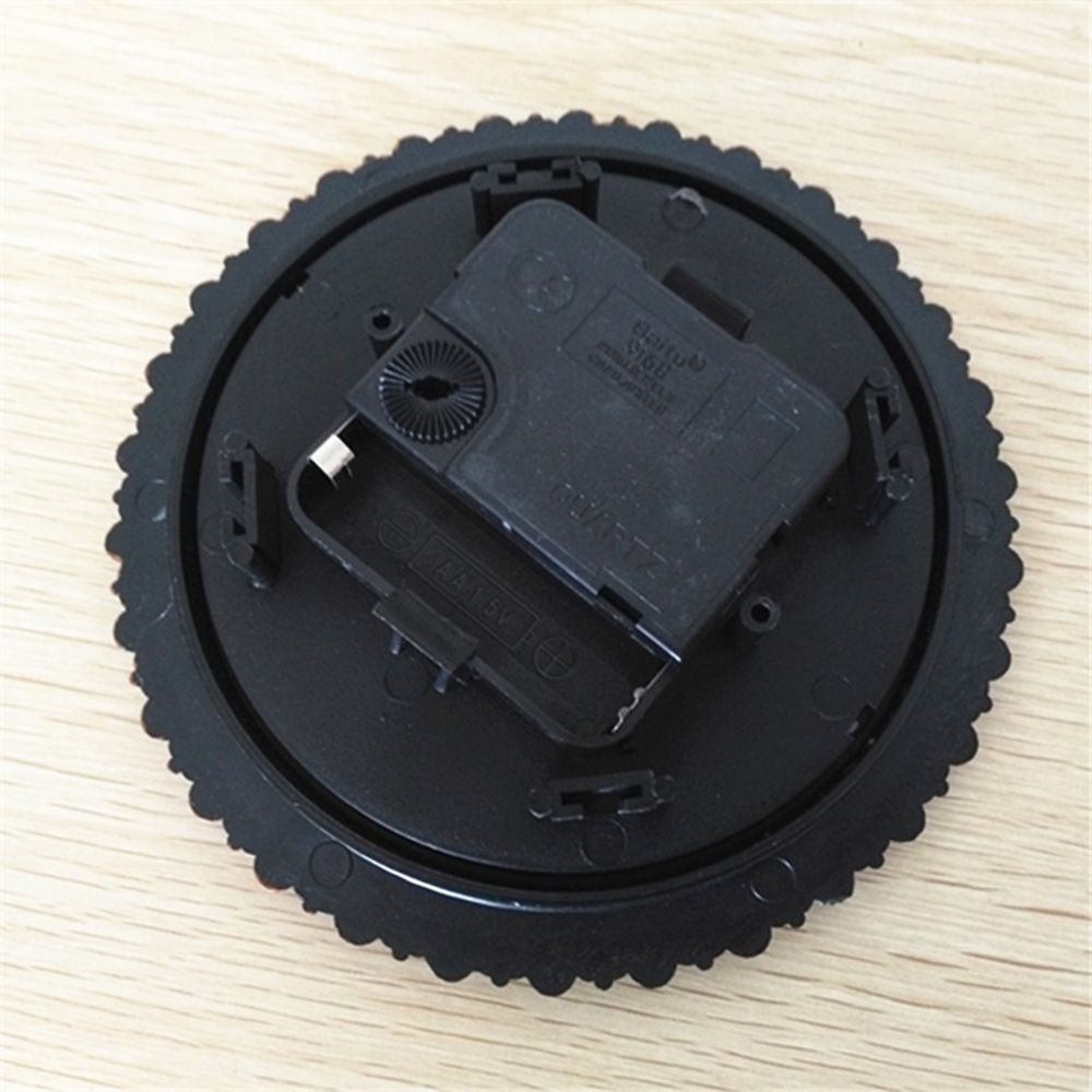 Đồng hồ treo tường cơ chế thạch anh