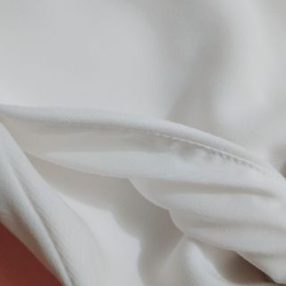 Váy trắng hai dây thời trang