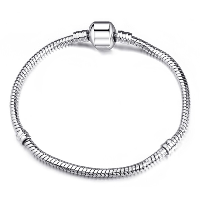 Vòng tay Charm
