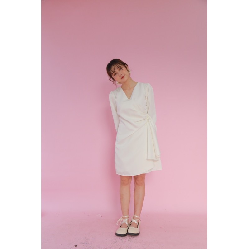 VÁY ĐẦM ĐI CHƠI/ĐI TIỆC - AMELIE DRESS - VÁY DÀI TAY CỔ V | BigBuy360 - bigbuy360.vn