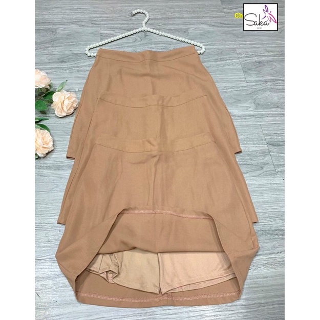 Chân váy nữ chữ a có may kèm vải phía trong màu trắng đen